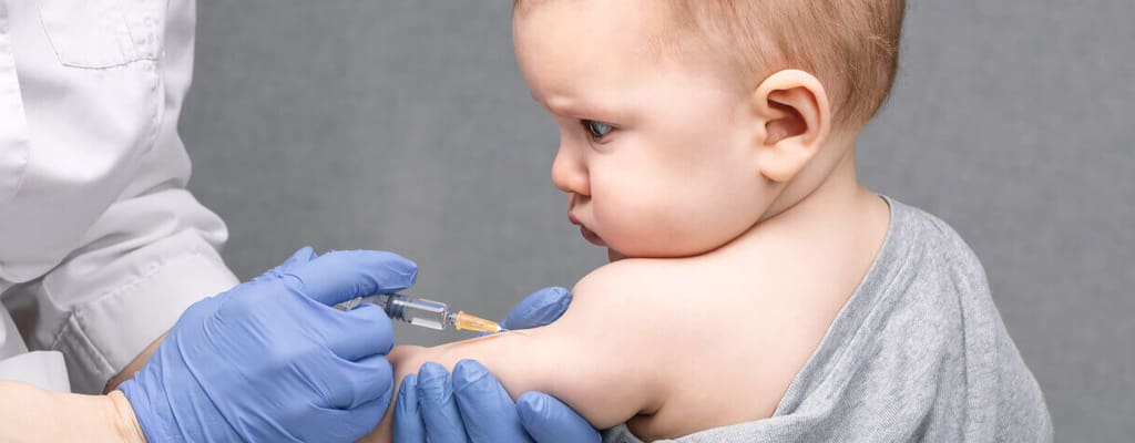 اولین واکسن نوزاد